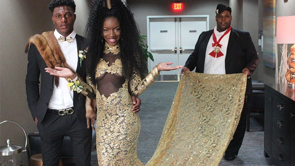 coming to america gold dress Teen Kills It in 'Coming America'-Inspired Prom gold dress female coming to america costume