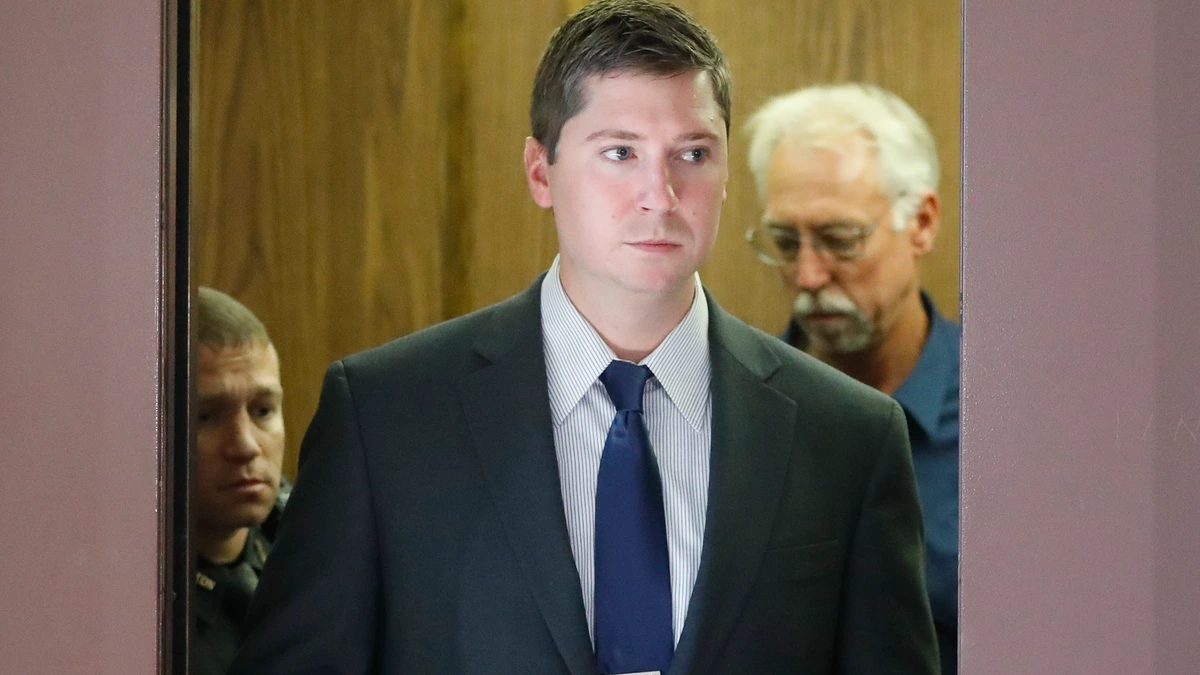 Mistrial Declared in Trial of Ex-University of Cincinnati Officer Who ...