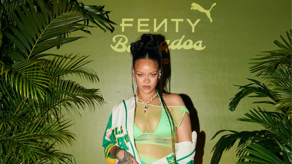PUMA＆FENTY（Rihannaコラボ） Rihanna unveils a wild FENTY x PUMA 