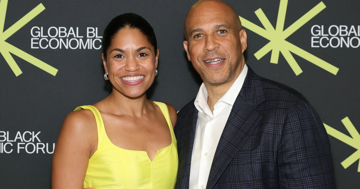 Image for Cory Booker Shares How Love Shapes His Leadership At ESSENCE Festival's GBEF Summit