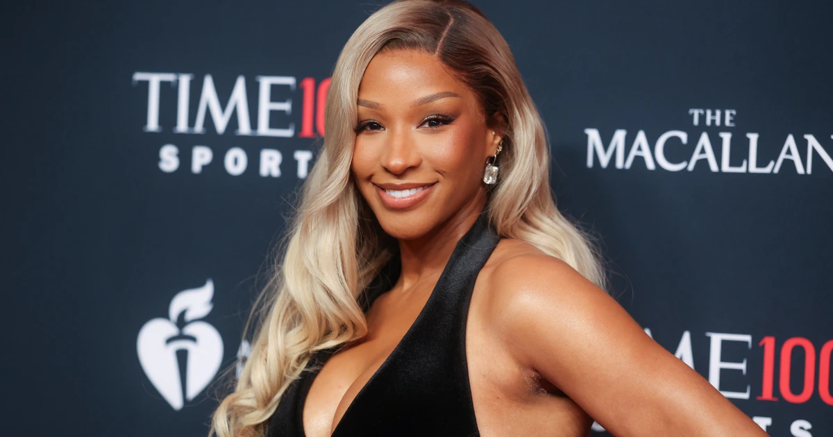 Savannah James’ Best Beauty & Style Moments