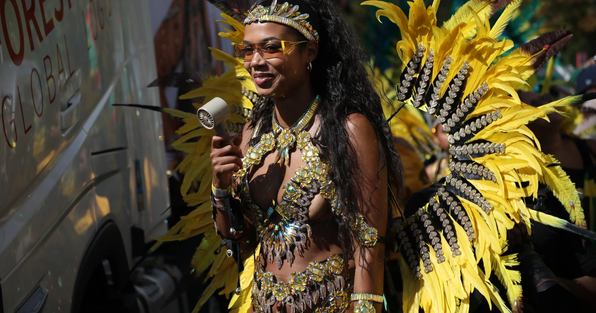 Street Style: Black Beauties At London's 60th Notting Hill Carnival