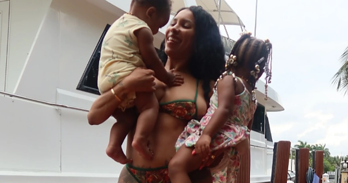 Jasmin Brown Didn't Know She Had Postpartum Depression Until She Hired A Nanny