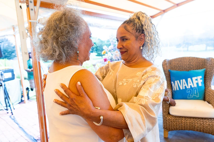 Daphne Maxwell Reid and Phylicia Rashad