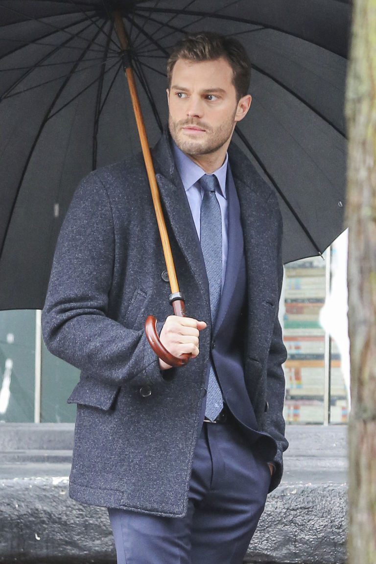how to dress like christian grey Suit up like Grey