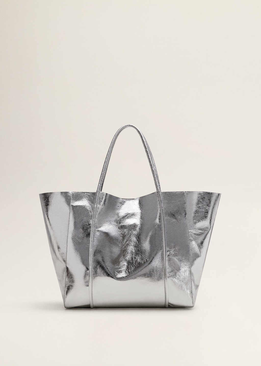 Don't Head To The Beach Without These Must-Have Statement Bags - Essence