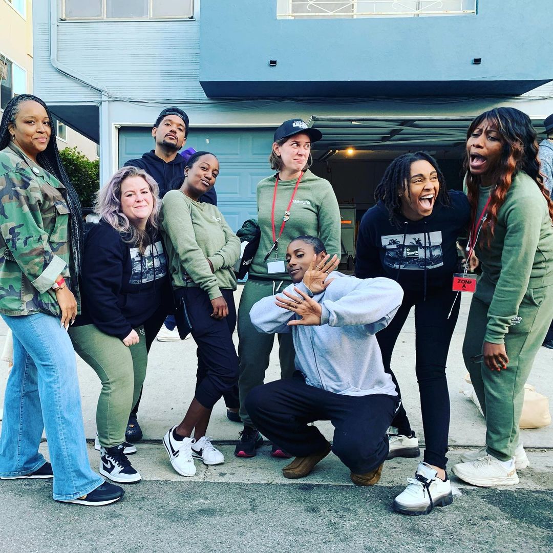 Insecure Set Images The Cast Of 'Insecure' Celebrates Their Last Day On Set - Essence