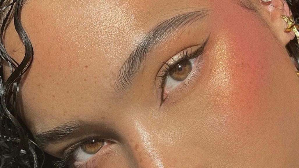 How To Achieve The TikTok Viral Sunset Blush Trend, According