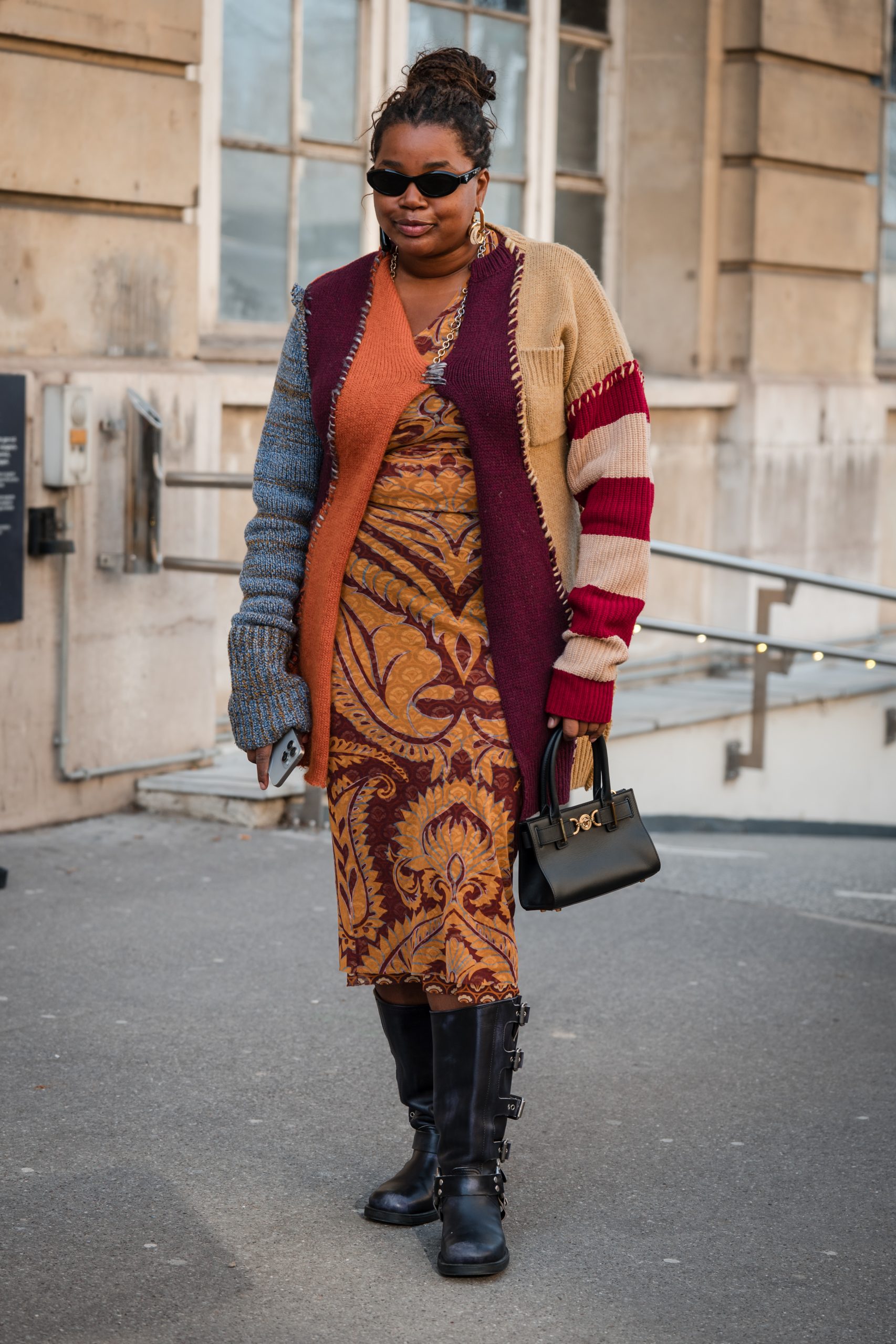 styling a knit dress How To Style For The Office dressing unit with mirror