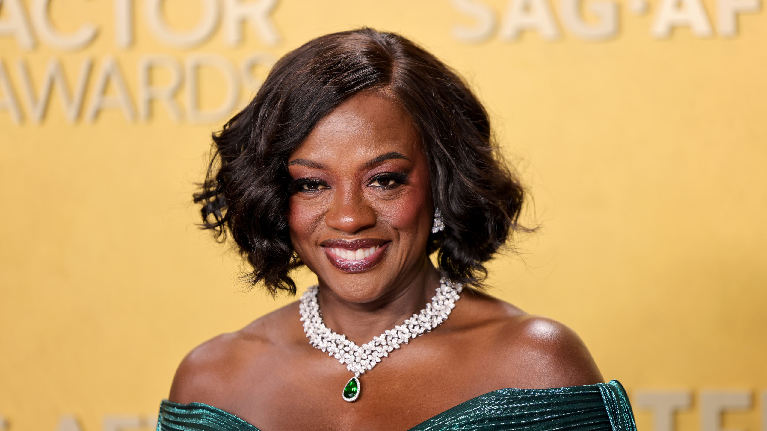 Viola Davis Proves You Can Have Fun With Beauty At Any Age