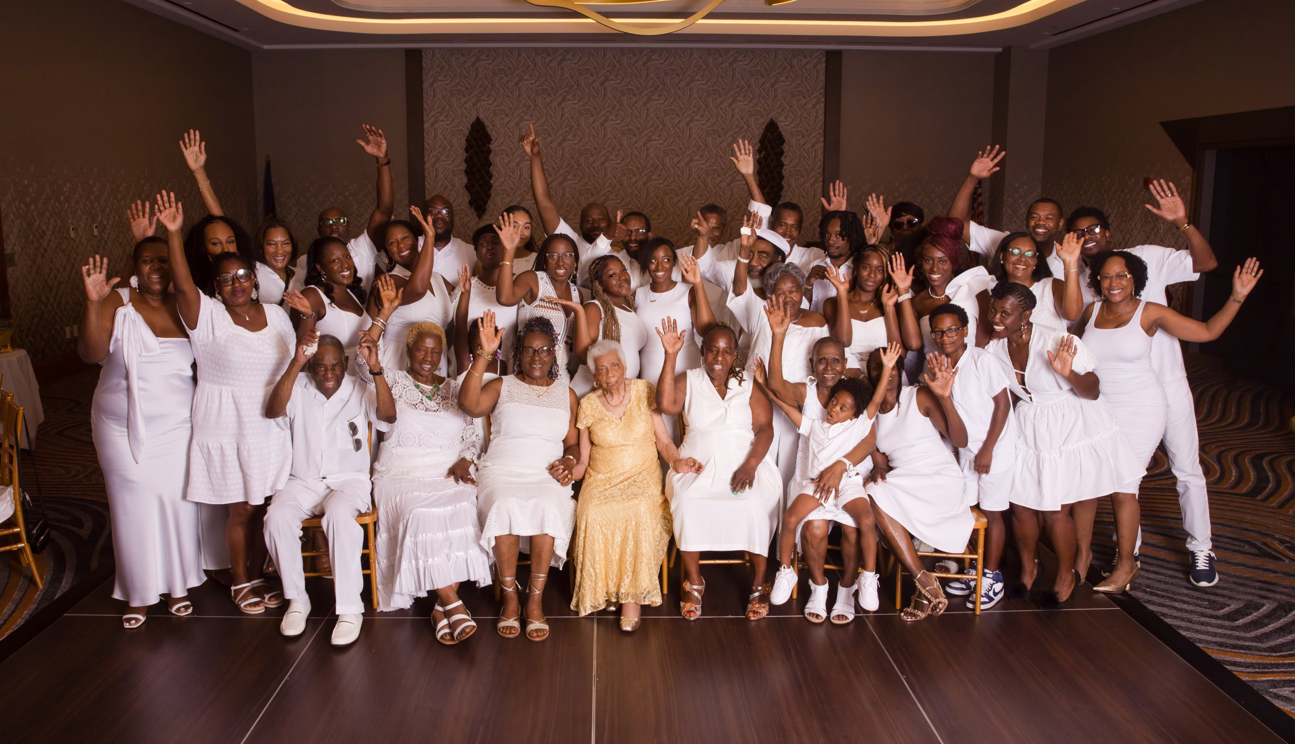 We are family (famalay-lay-lay-lay)! (Photo credit: Box of Dreams Photography)