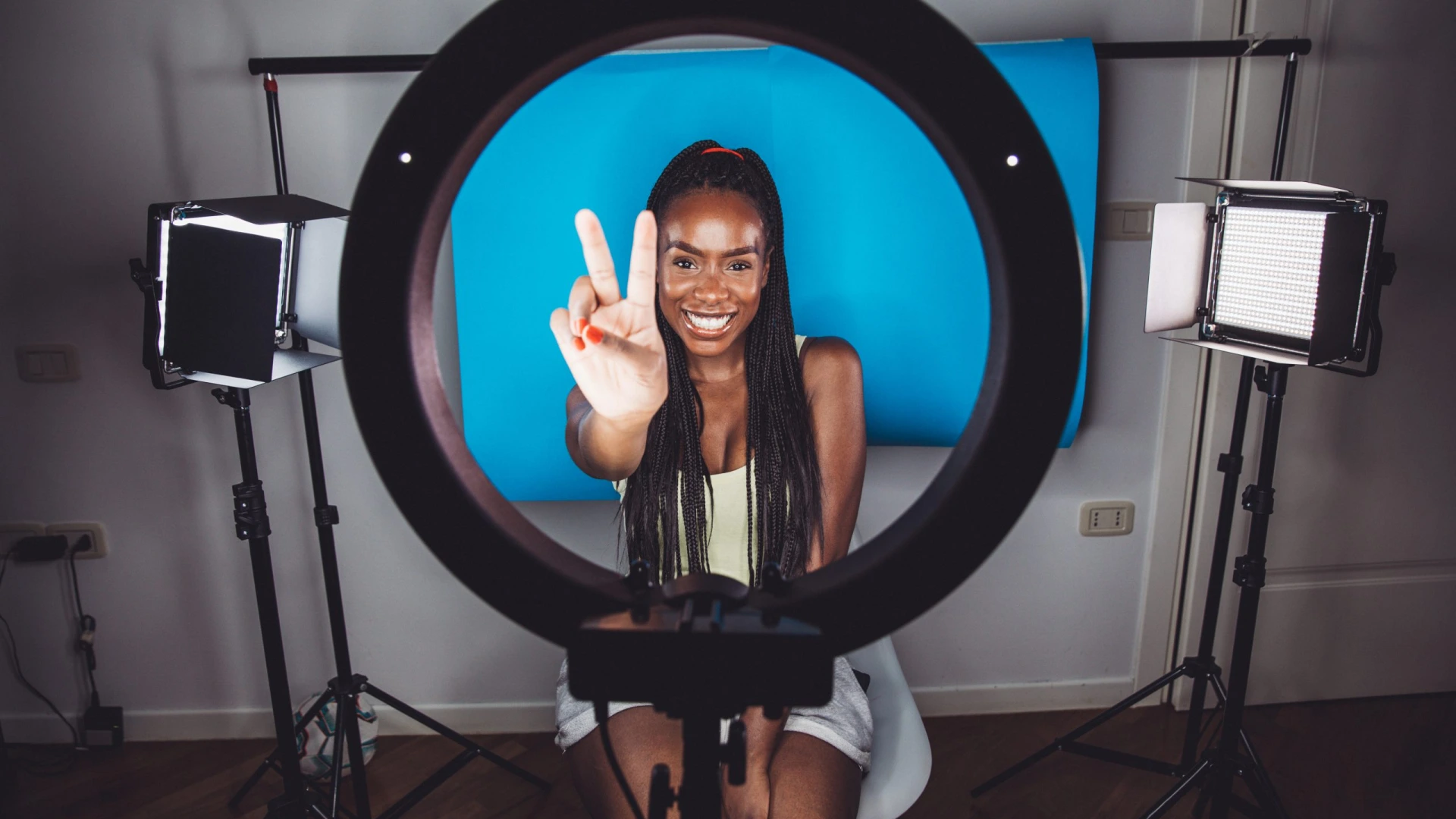Behind the scenes of a influencer working from home