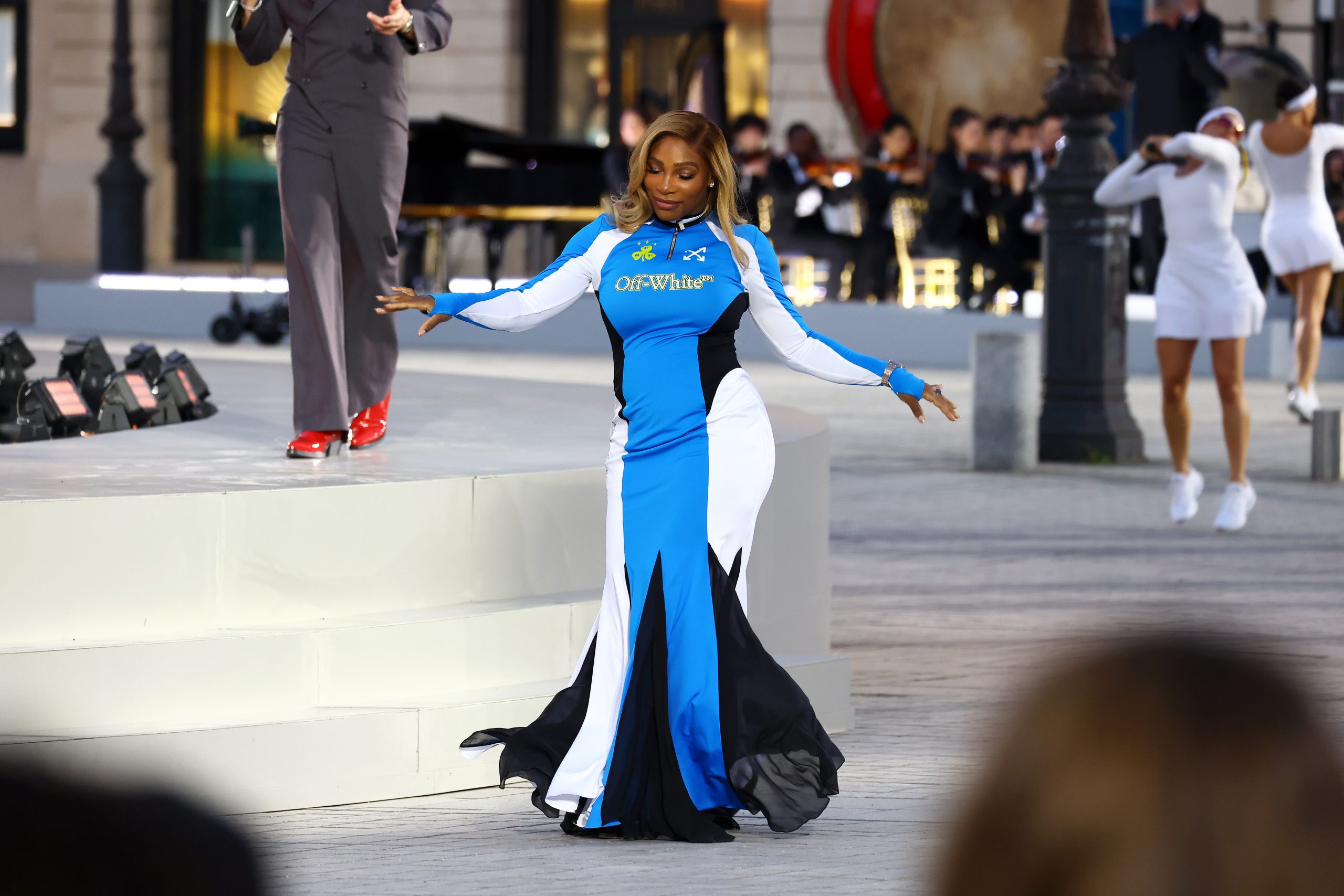 sachin and babi light blue dress Serena Williams Slips Into an Off-the-Shoulder, Olive Bodycon Dress